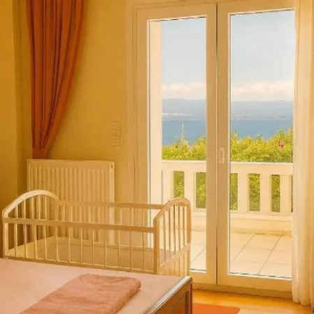Caecilia Lawrence Bio Sea - Sleeps 12 Drosiá